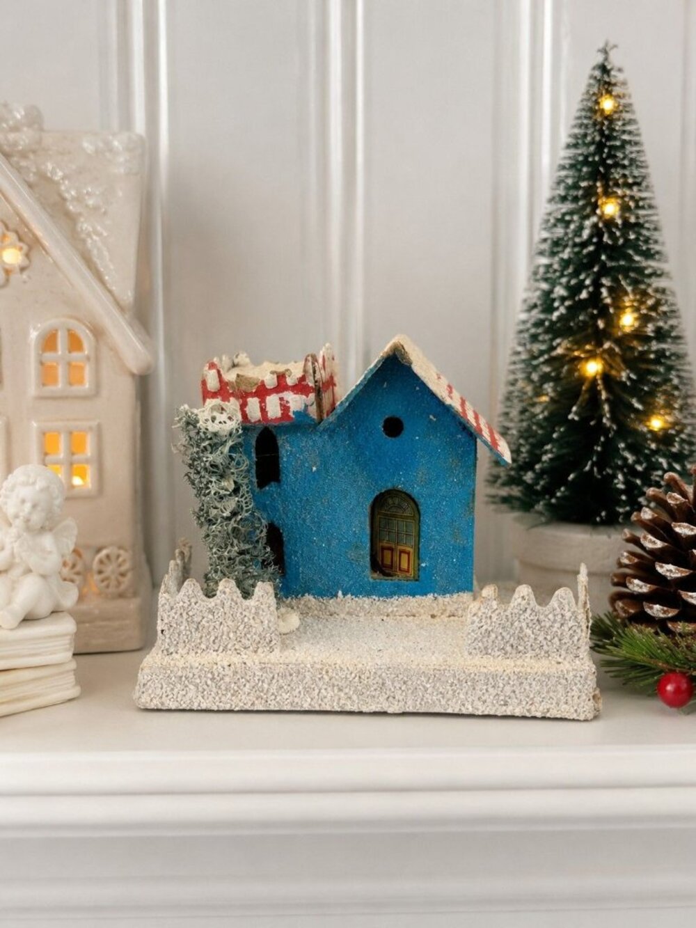 Vintage Christmas Putz House Blue Cottage Bottle Brush Tree Cardboard Japan Styl - Picture 1 of 8